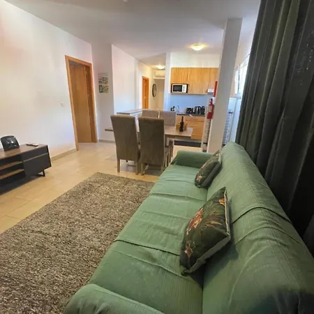 Esmeralda Two Bedroom Apartment *